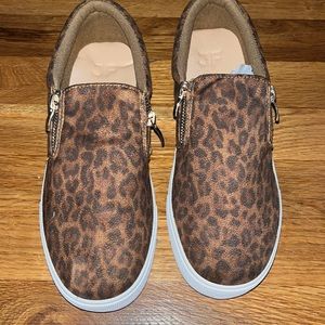 Just fab brand new lepoard sneakers!